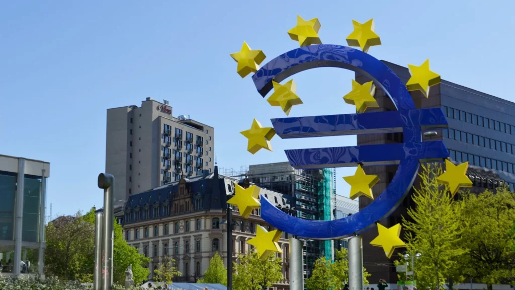 Испания первой в ЕС выйдет из программы посткризисного надзора