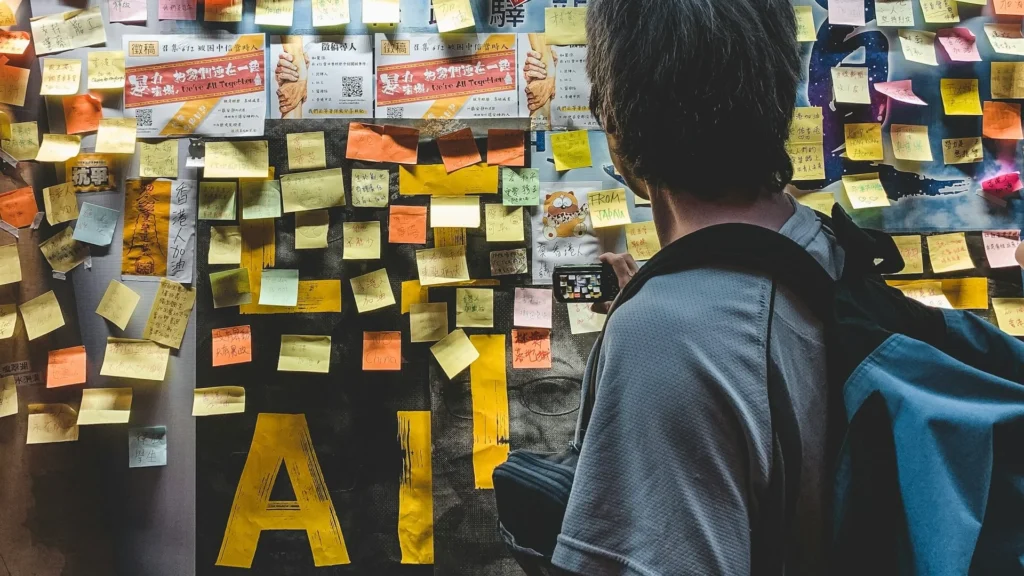 Испания требует новый закон ЕС для защиты авторов от ИИ