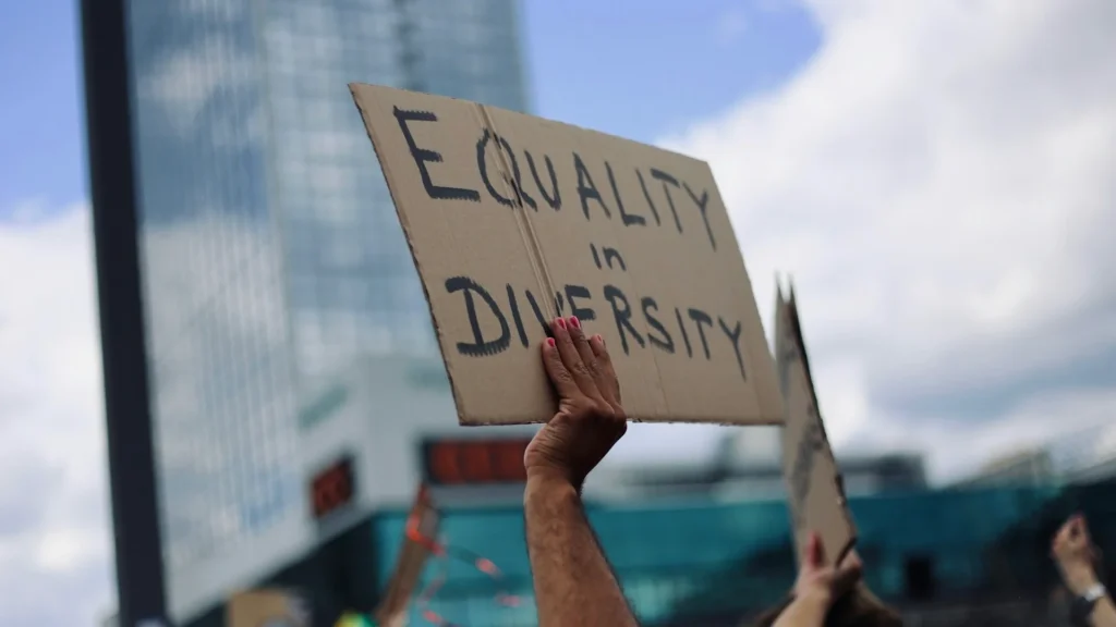 Власти Торремолиноса формируют координационный комитет по борьбе с преступлениями ненависти.