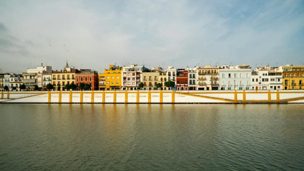 Вид на Триану, Севилья, с воды