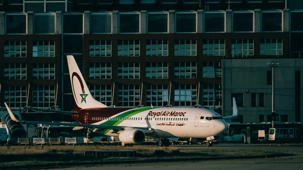 Самолет Royal Air Maroc в аэропорту