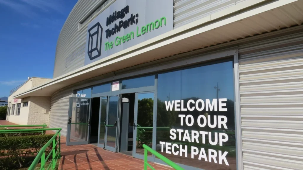 Приветственная табличка на въезде в Malaga TechPark