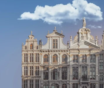 историческое здание в центре Брюсселя