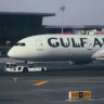 Самолет Gulf Air в аэропорту
