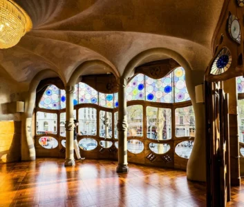 В 2025 году музеи и выставочные центры Барселоны приняли 3,8 млн посетителей против 4,75 млн годом ранее,